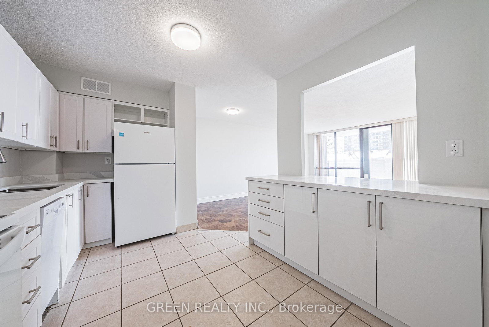 2220-marine-drive-oakville-ontario-w12935674