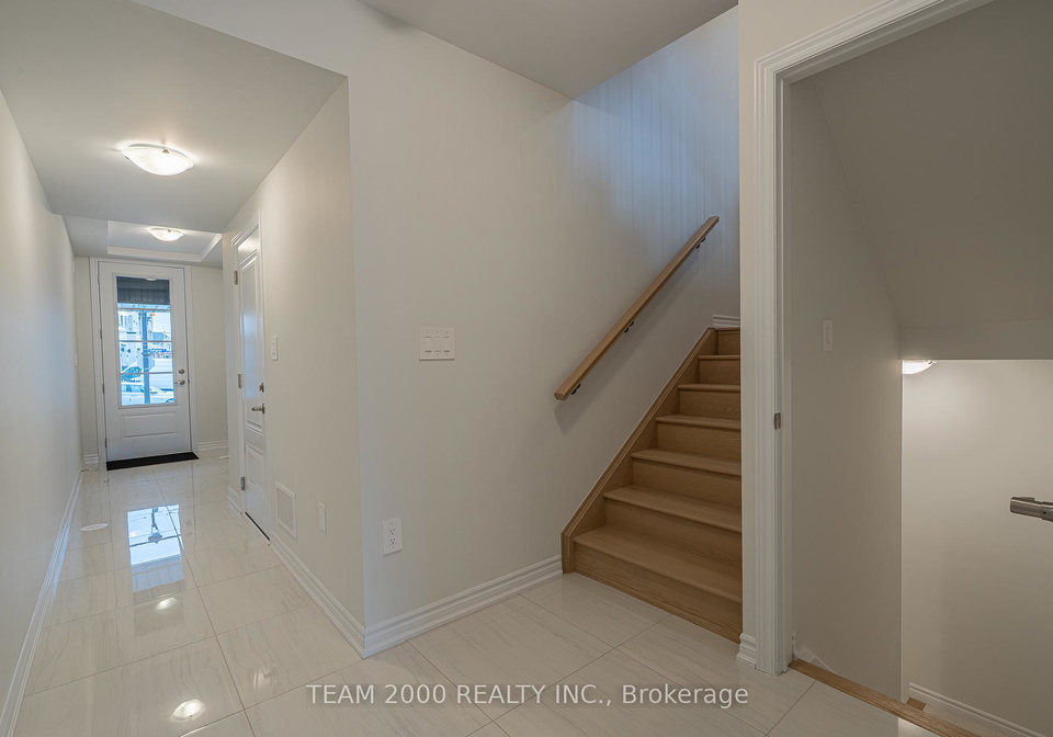 5915-saigon-street-drive-mississauga-ontario-w12935816