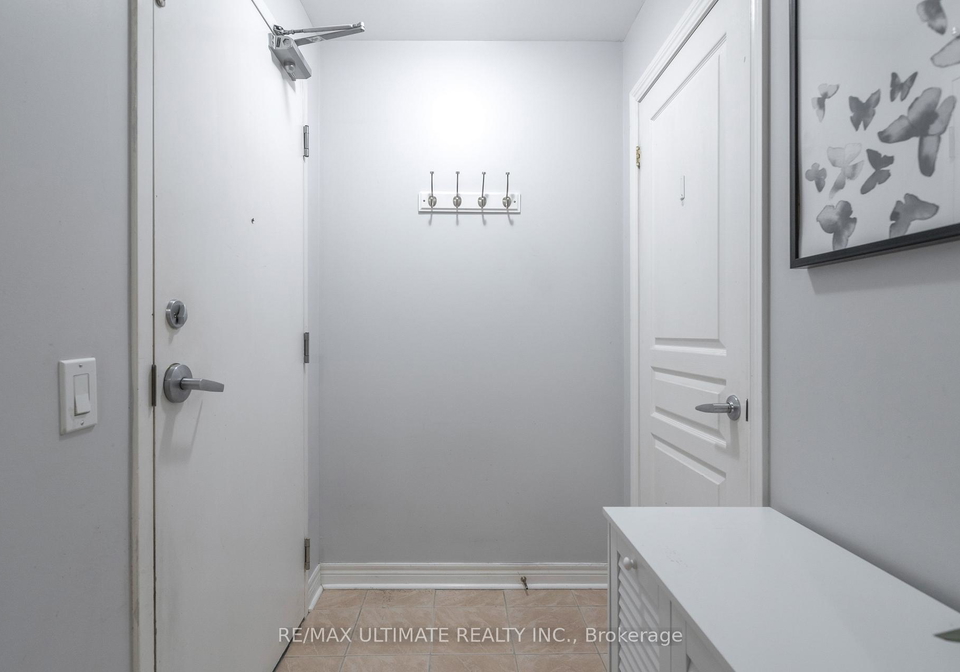 1415-lawrence-avenue-w-north-york-ontario-w12936542