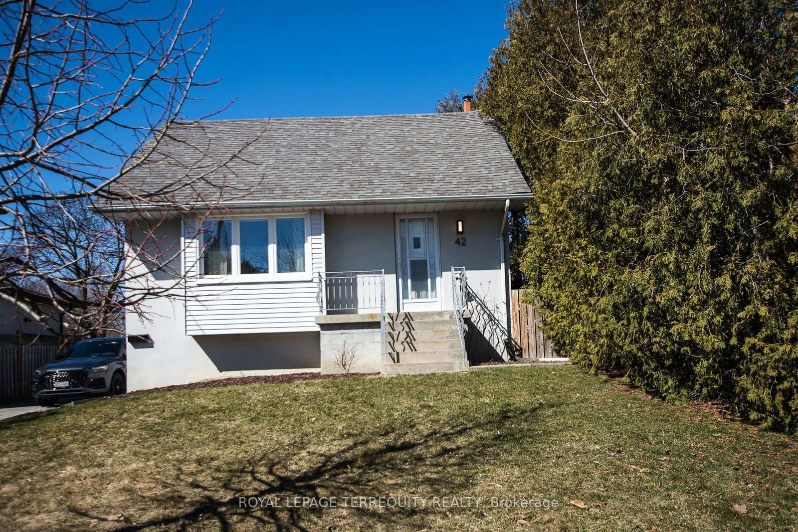 42-sunray-crescent-york-ontario-w12936794