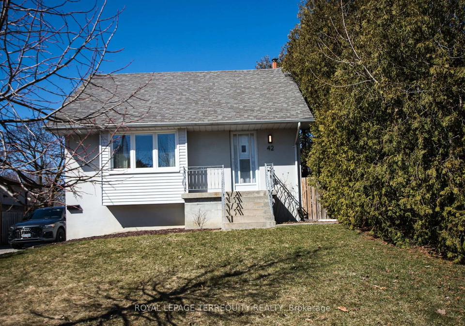 42-sunray-crescent-york-ontario-w12936794