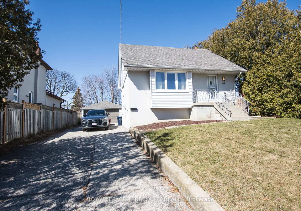 42-sunray-crescent-york-ontario-w12936794