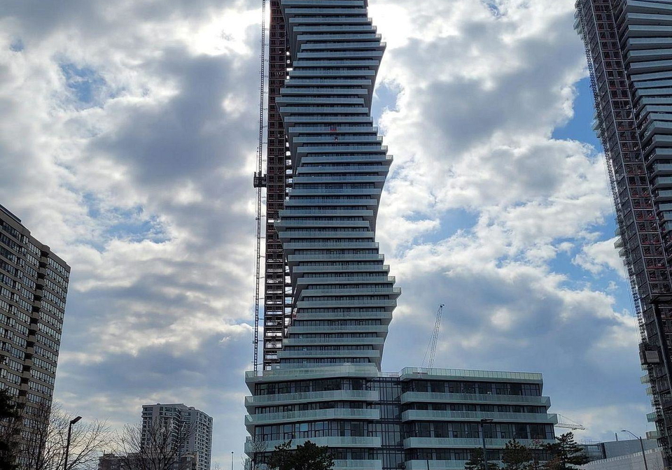 3900-confederation-parkway-mississauga-ontario-w12936922