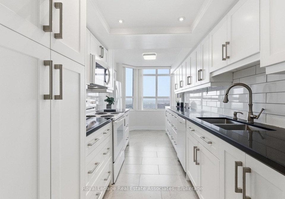 10-malta-avenue-brampton-ontario-w12937032