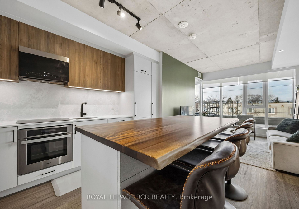 689-the-queensway-etobicoke-ontario-w12937228
