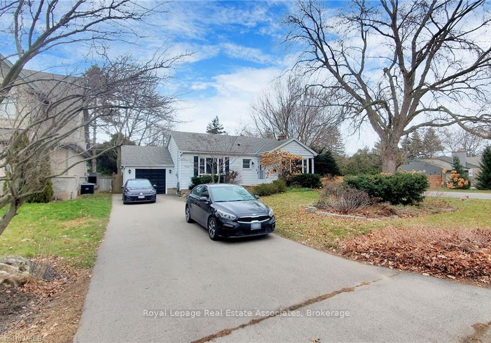 925-kingsway-drive-burlington-ontario-w12937638