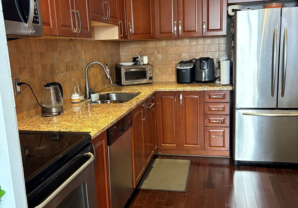 11-wincott-drive-etobicoke-ontario-w12937716