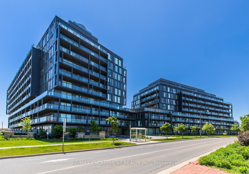 3210-dakota-common-burlington-ontario-w12937764