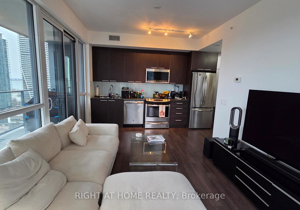 10-park-lawn-road-etobicoke-ontario-w12937786