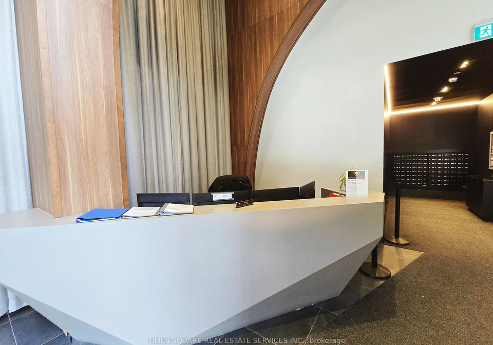 270-dufferin-street-toronto-ontario-w12937924