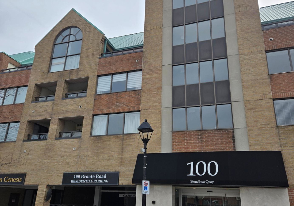 100-bronte-road-oakville-ontario-w12938046