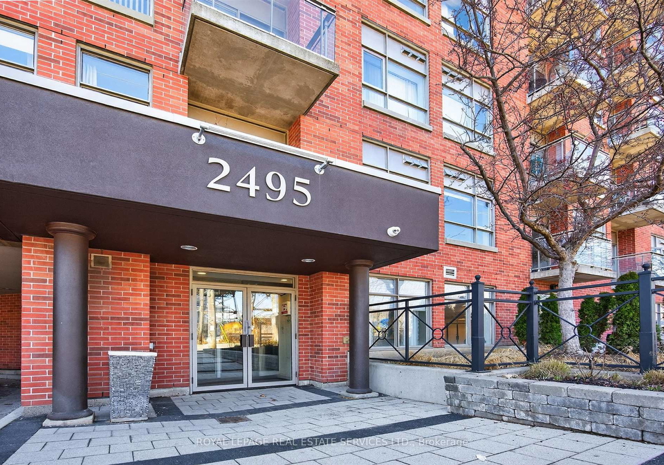 2495-dundas-street-w-toronto-ontario-w12938096
