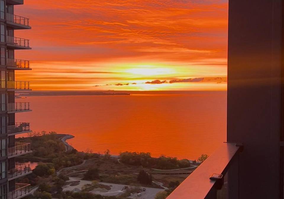 2212-lake-shore-boulevard-w-etobicoke-ontario-w12938454