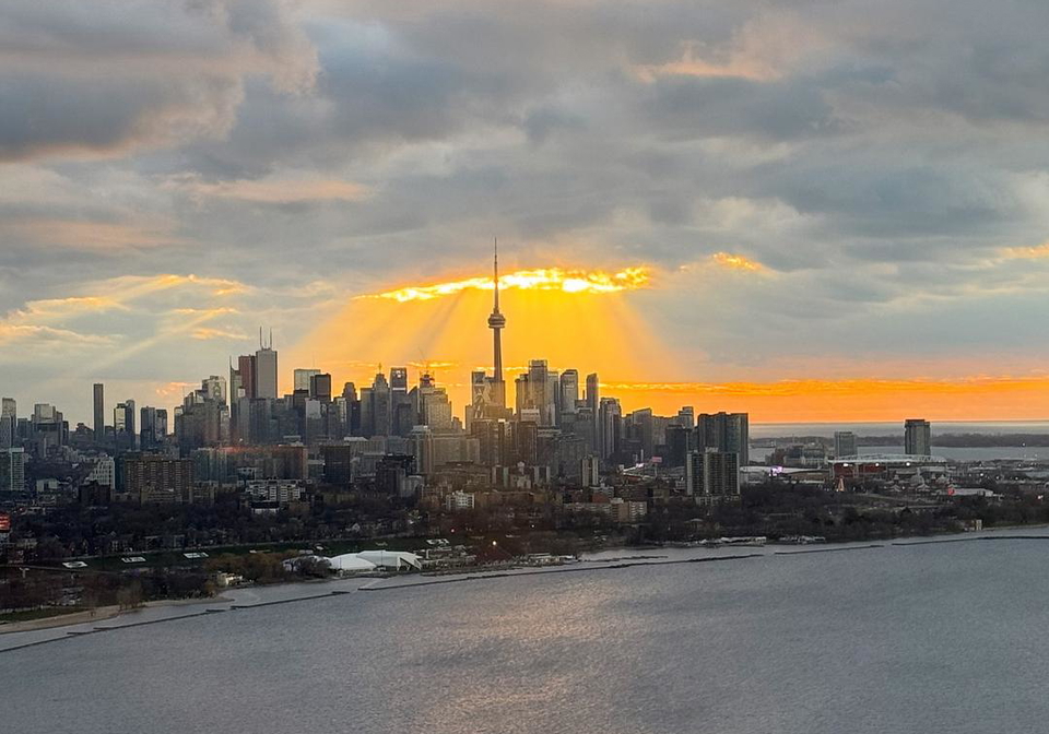 1-palace-pier-court-etobicoke-ontario-w12938928