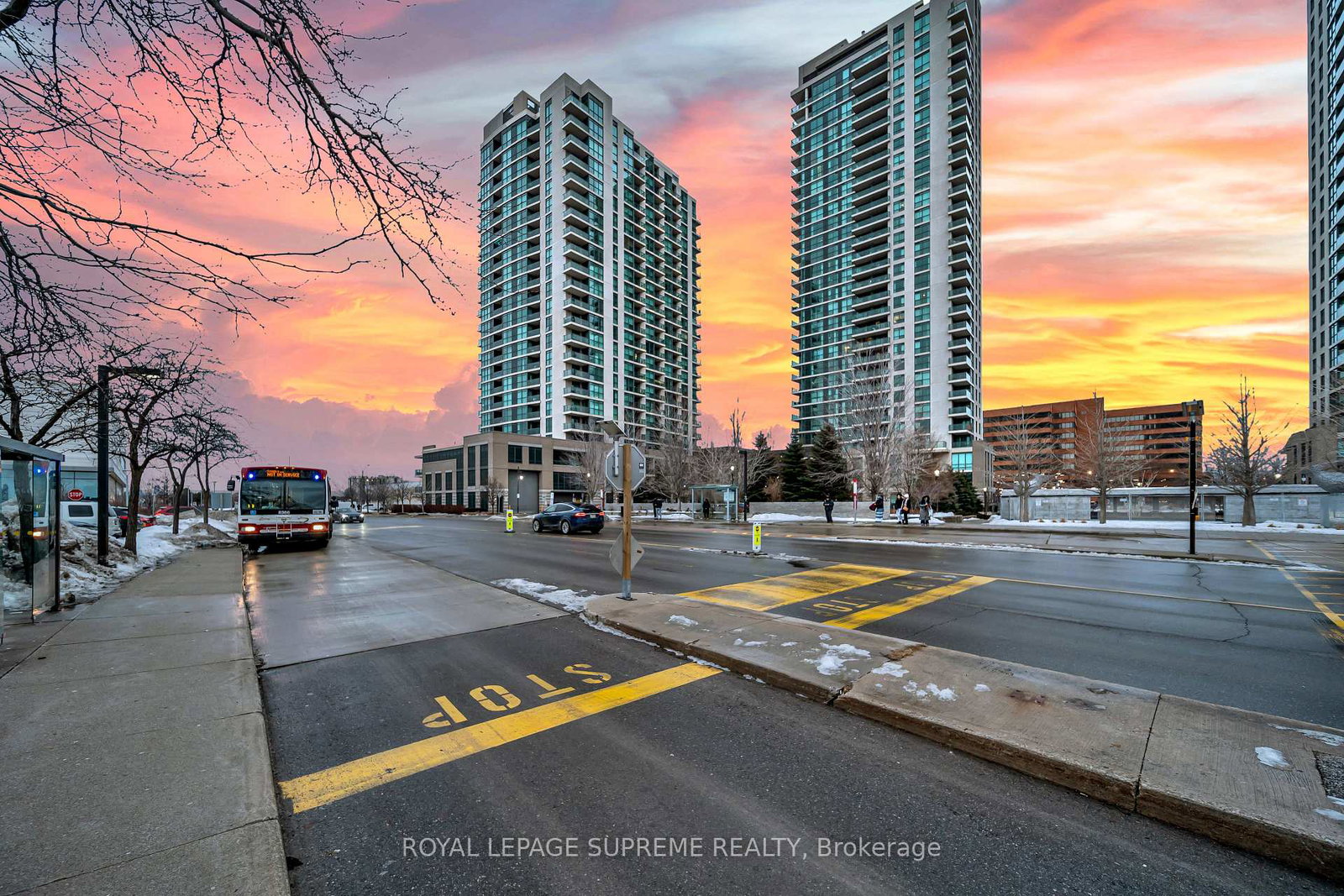 205-sherway-gardens-road-etobicoke-ontario-w12938962