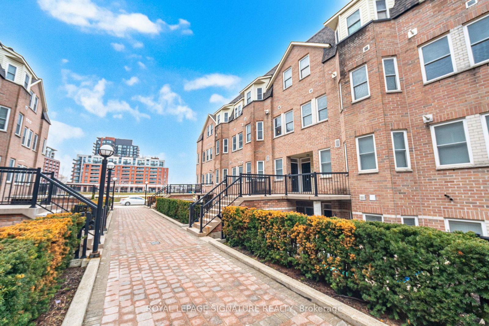 760-lawrence-avenue-w-north-york-ontario-w12939056