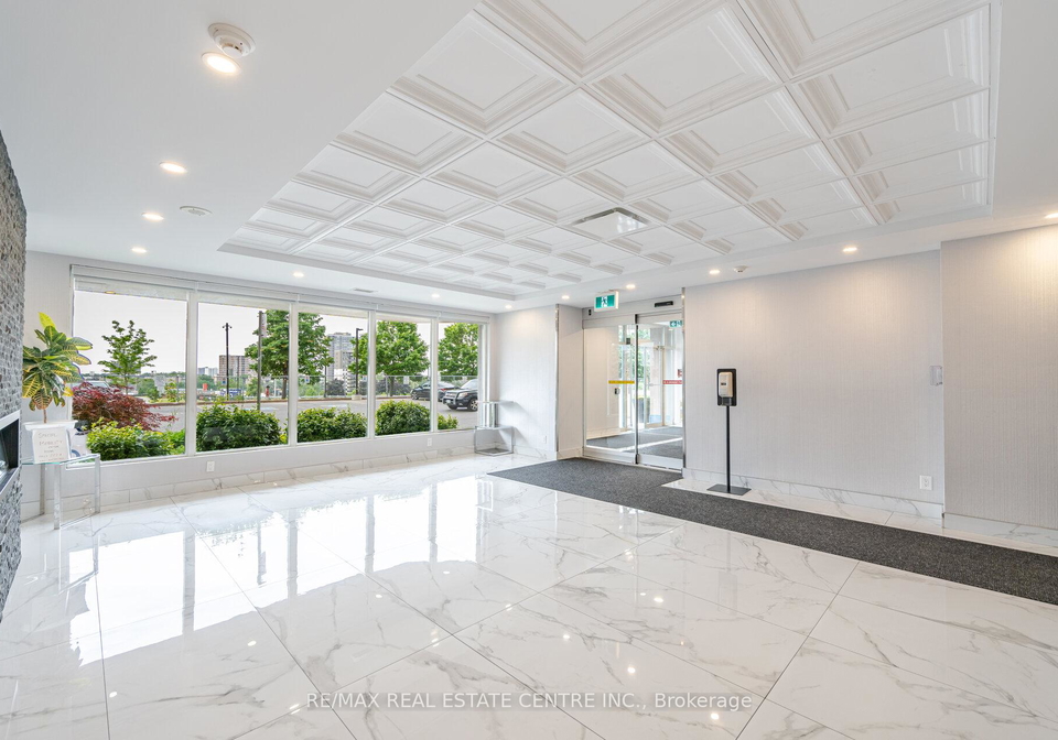 115-hillcrest-avenue-mississauga-ontario-w12939358