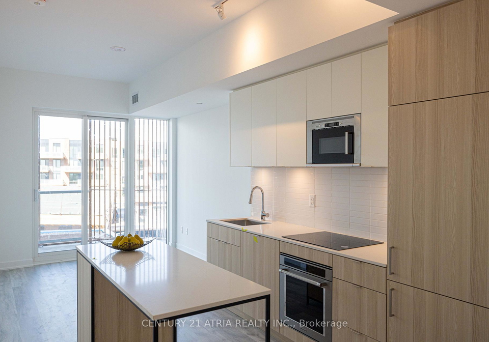 220-missinnihe-way-mississauga-ontario-w12939370