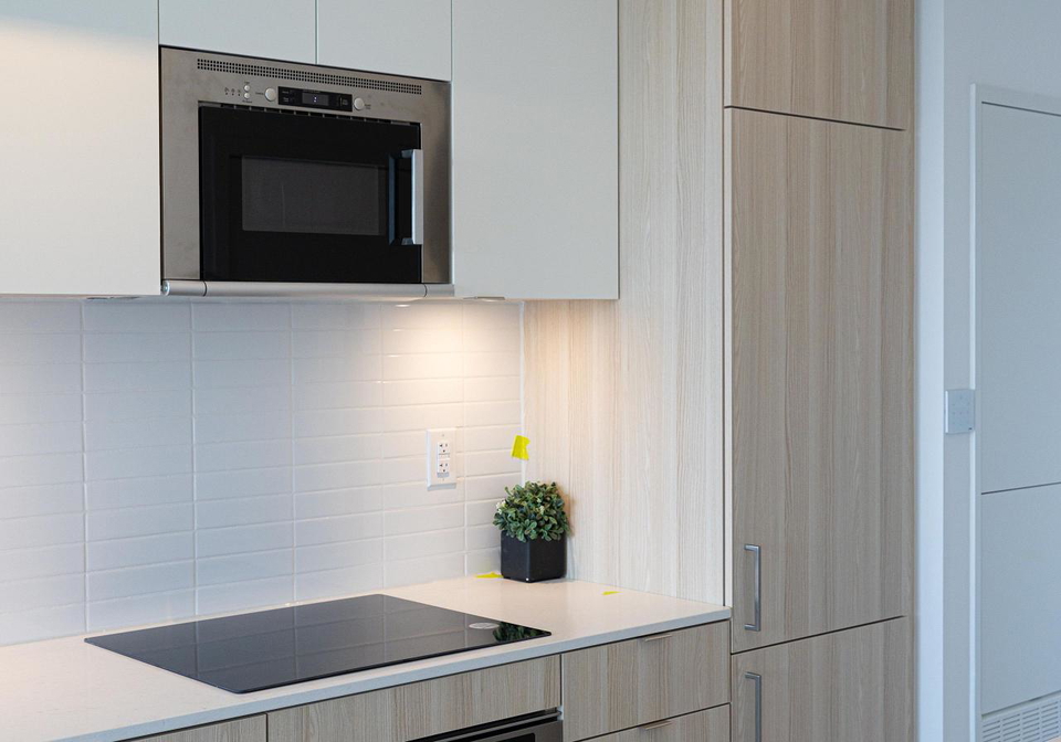220-missinnihe-way-mississauga-ontario-w12939370
