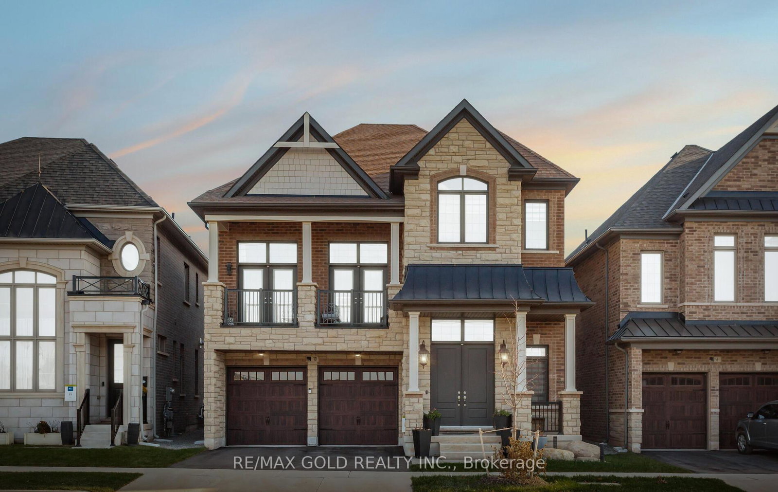 10-settlers-road-oakville-ontario-w12939794