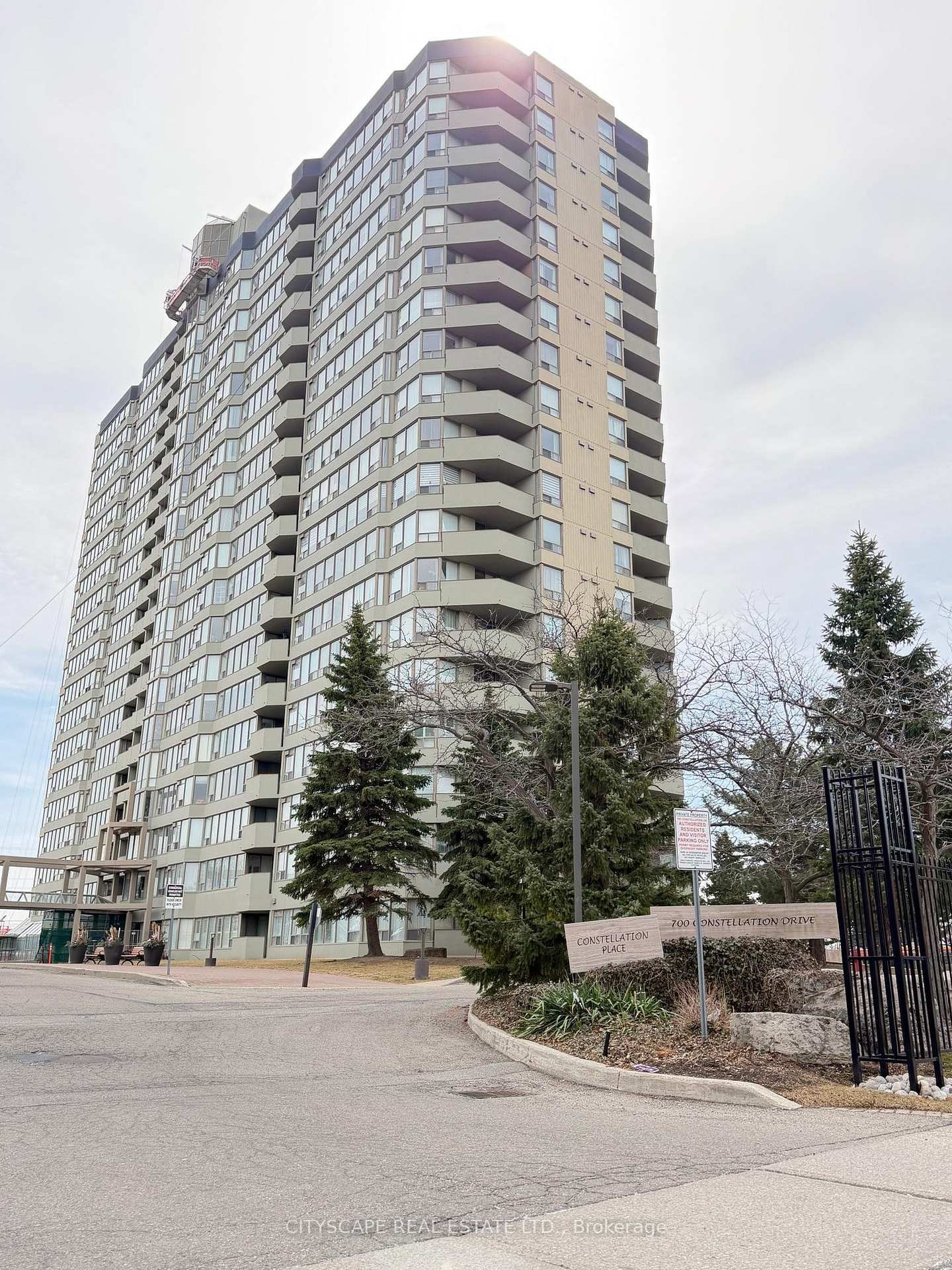 700-constellation-drive-mississauga-ontario-w12939822