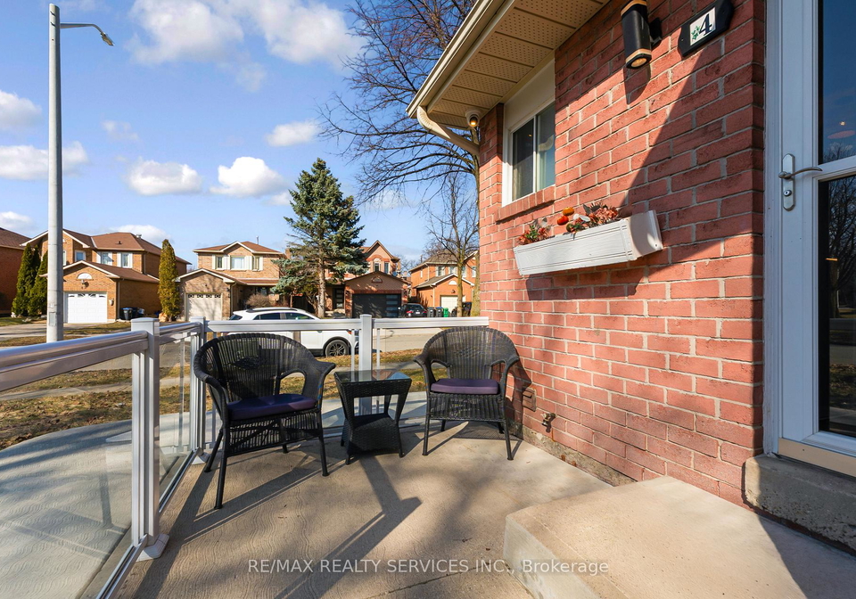4-scribner-court-brampton-ontario-w12940156