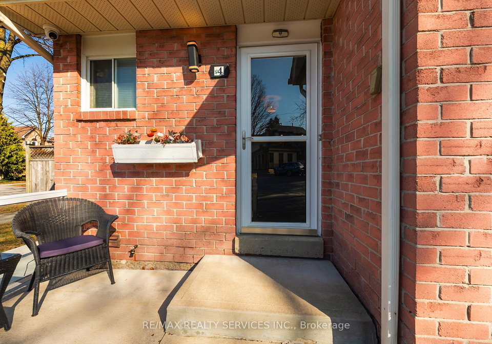 4-scribner-court-brampton-ontario-w12940156