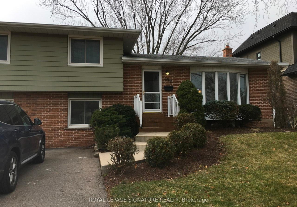 452-stanfield-drive-oakville-ontario-w12940274