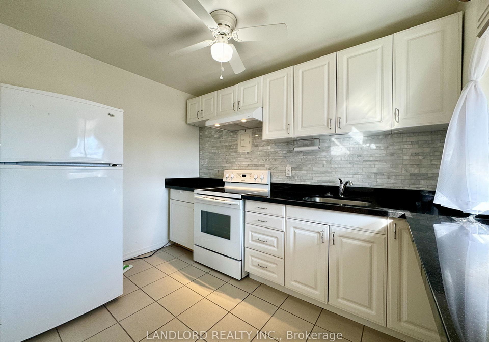 2696-lake-shore-boulevard-w-etobicoke-ontario-w12940358