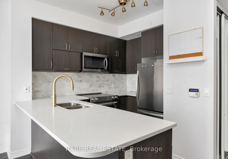 39-annie-craig-drive-etobicoke-ontario-w12940746