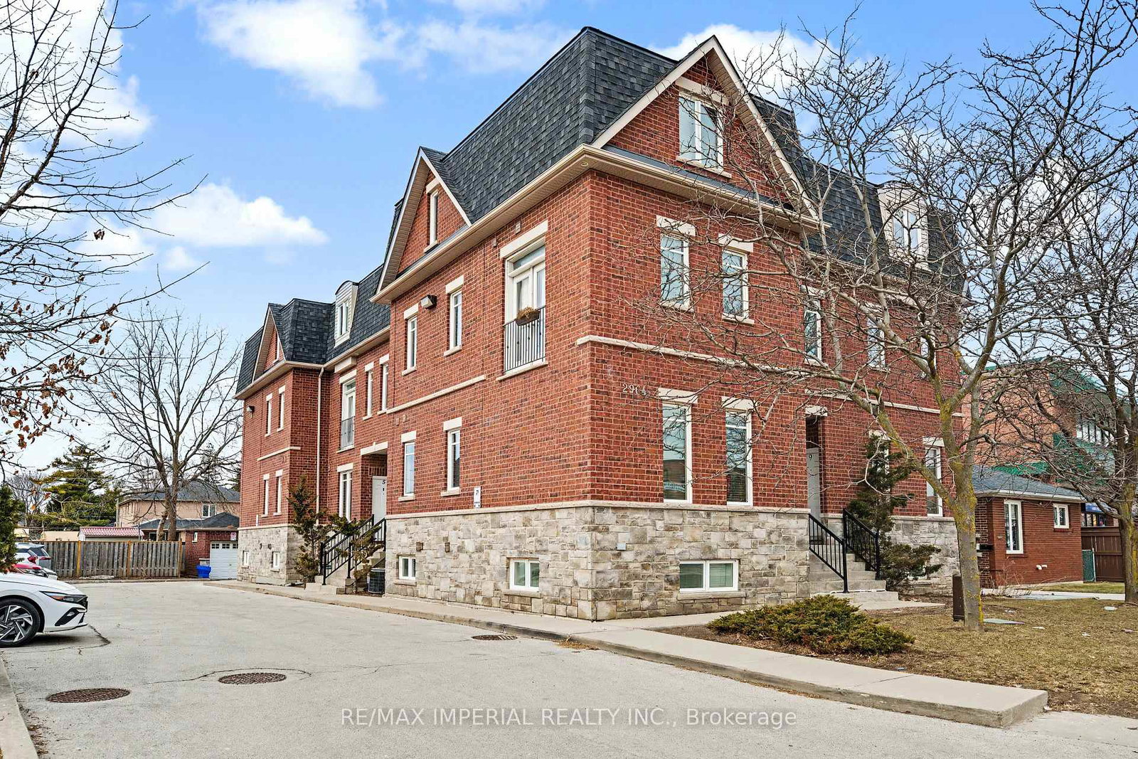 2964-islington-avenue-york-ontario-w12940878