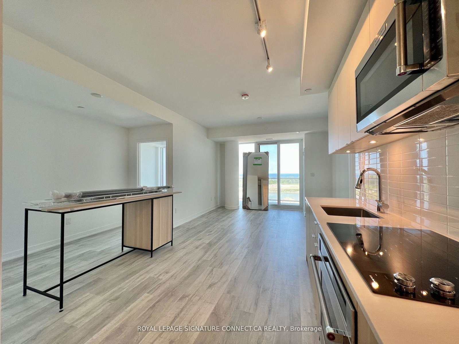 220-missinnihe-way-mississauga-ontario-w12941434