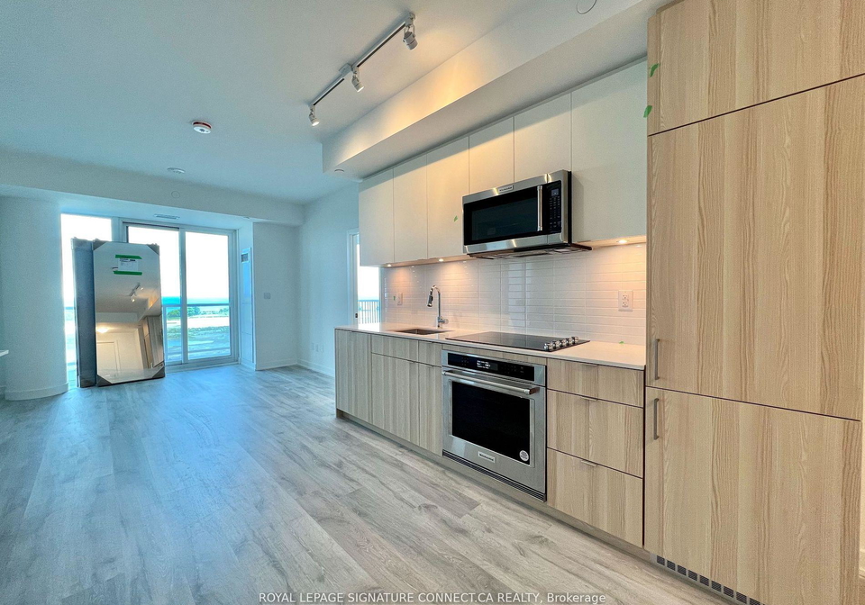 220-missinnihe-way-mississauga-ontario-w12941434