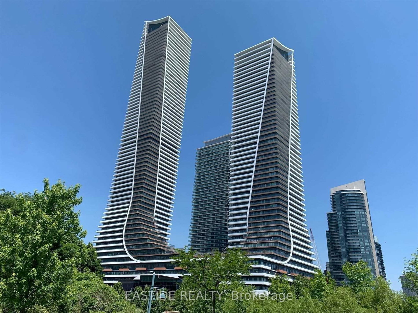 30-shore-breeze-drive-etobicoke-ontario-w12942060