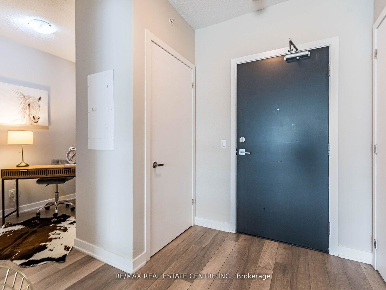 5240-dundas-street-burlington-ontario-w12942216