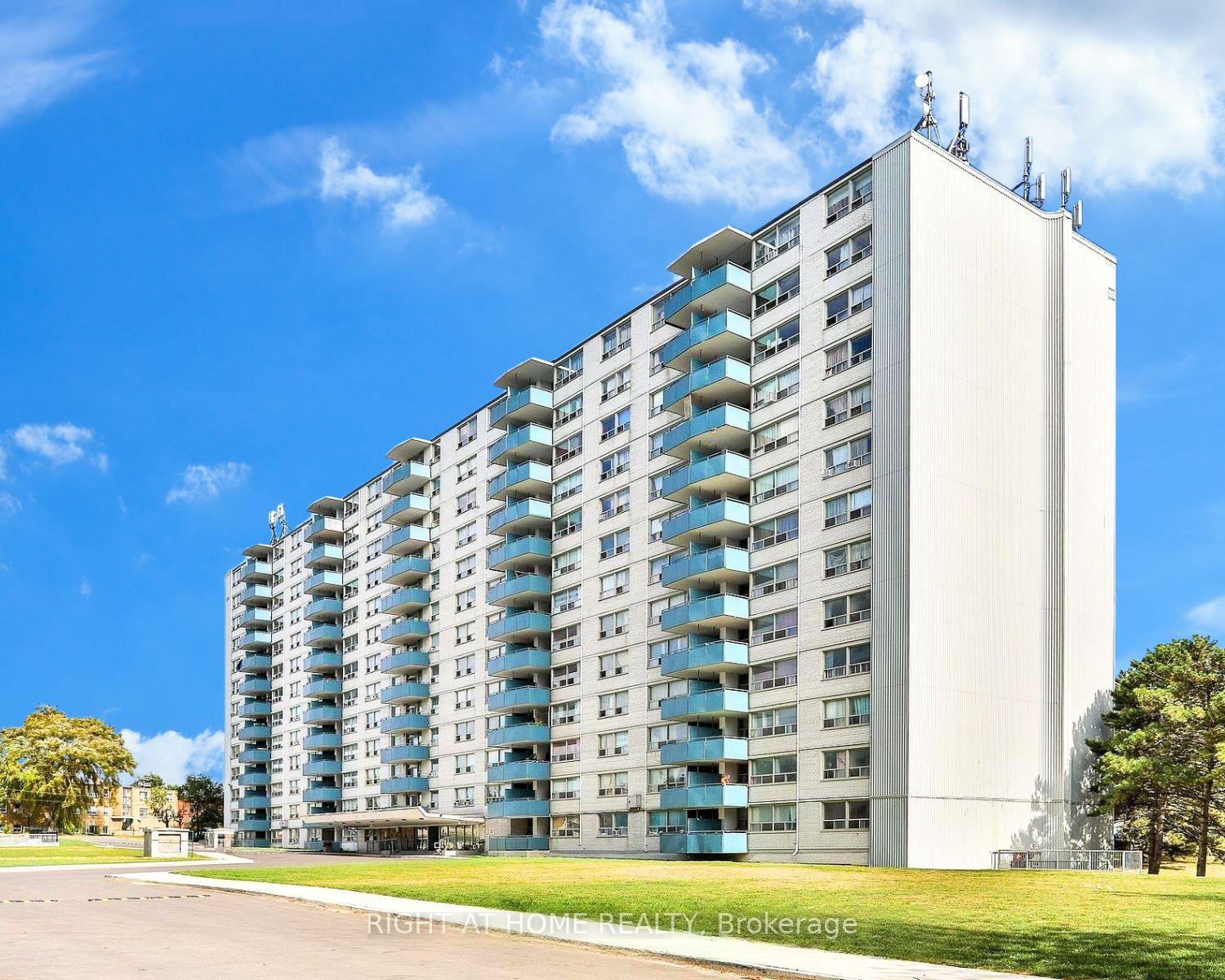 1442-lawrence-avenue-w-north-york-ontario-w12942318