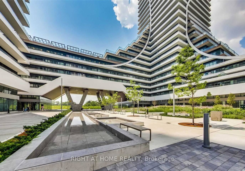 30-shore-breeze-drive-e-etobicoke-ontario-w12942364