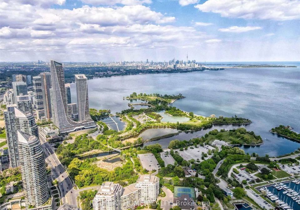 30-shore-breeze-drive-e-etobicoke-ontario-w12942364