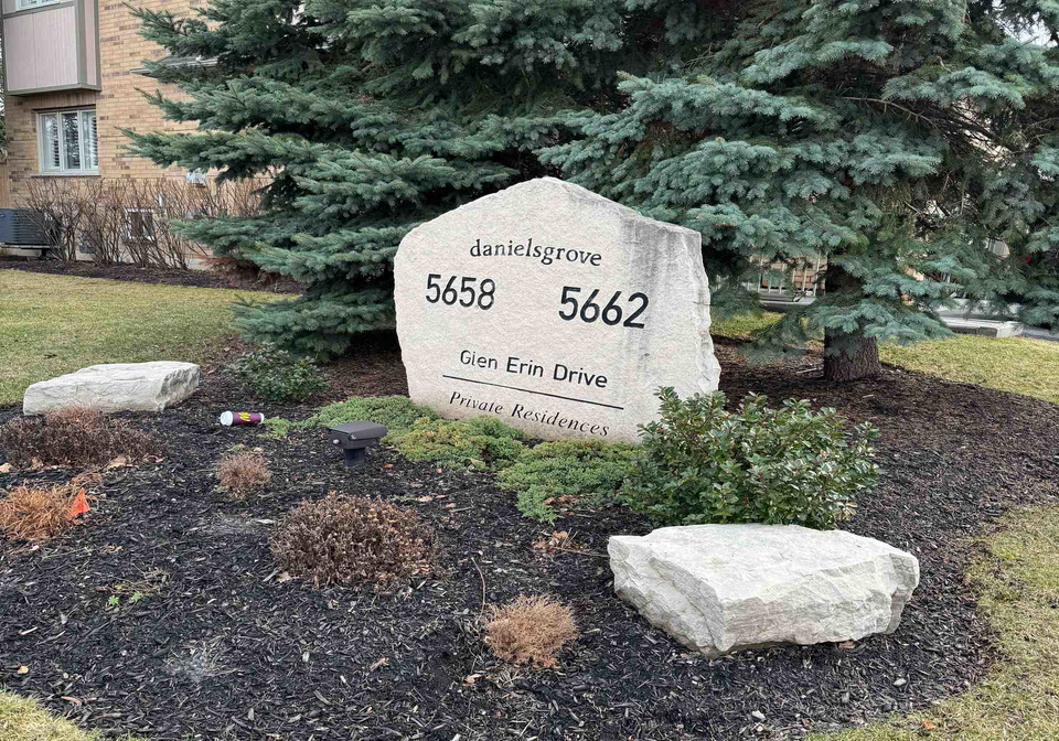 5662-glen-erin-drive-mississauga-ontario-w12942606