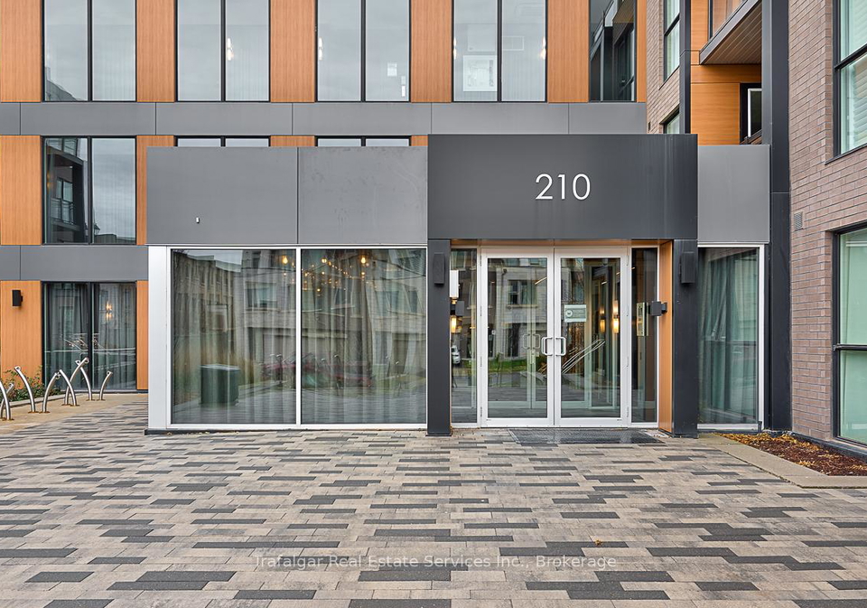 210-sabina-drive-oakville-ontario-w12942924