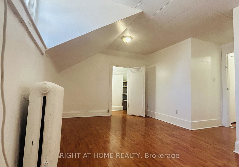 60-long-branch-avenue-etobicoke-ontario-w12942926