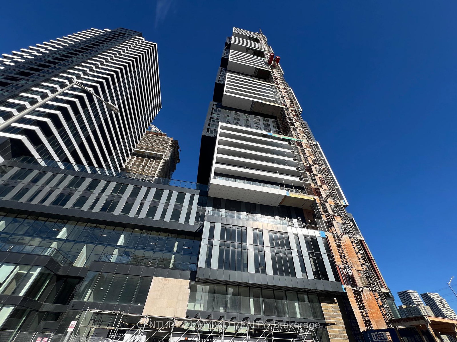 4015-the-exchange-mississauga-ontario-w12943062