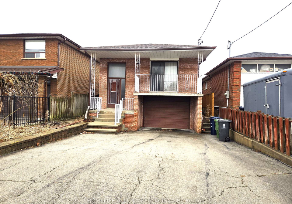 32-renfield-street-north-york-ontario-w12943370