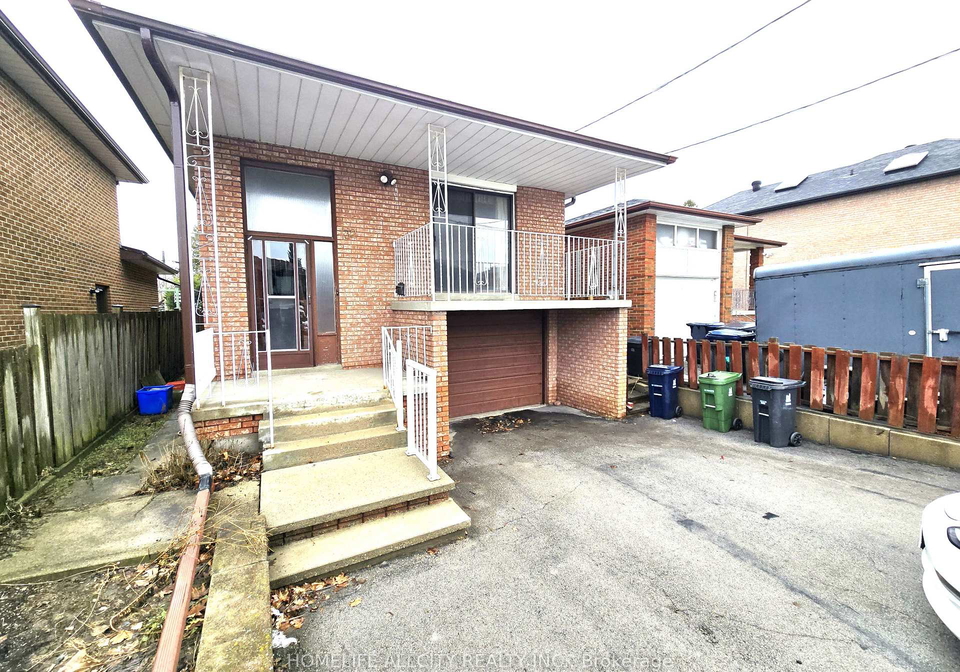 32-renfield-street-north-york-ontario-w12943370