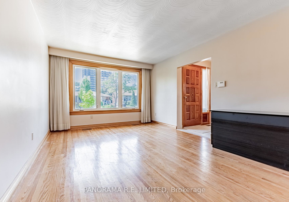 53-vanguard-drive-etobicoke-ontario-w12943698