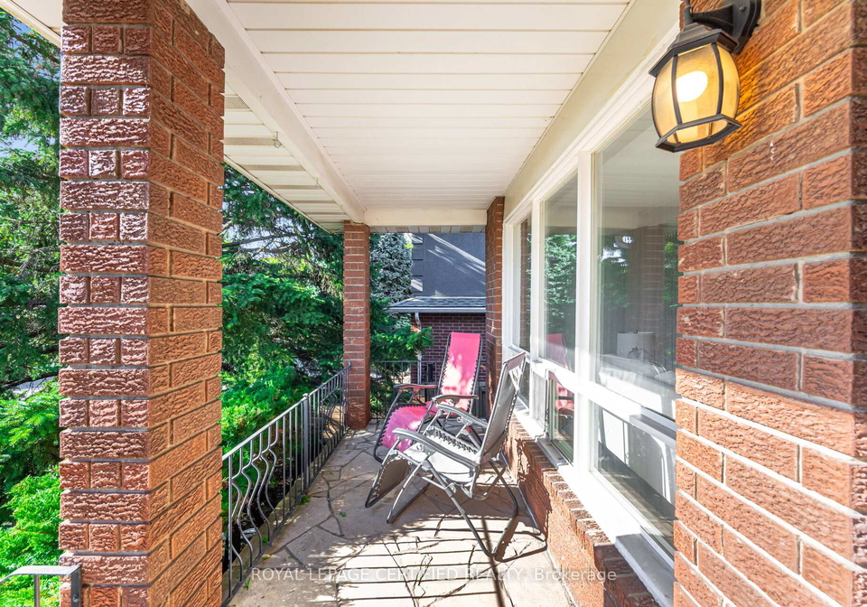 1431-harmsworth-square-oakville-ontario-w12943850