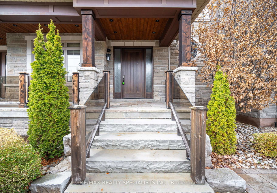 2-berkwood-hollow-brampton-ontario-w12943986