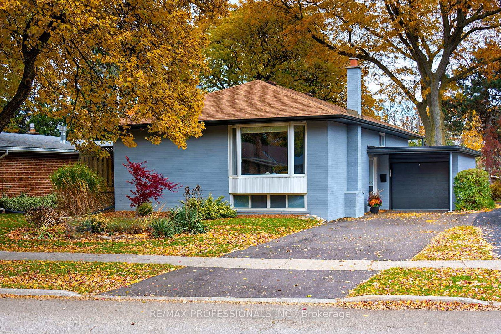 17-beaver-bend-crescent-etobicoke-ontario-w12944140