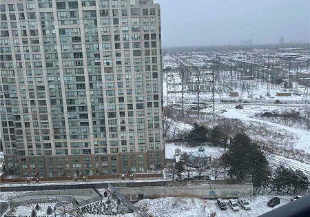 20-thomas-riley-road-etobicoke-ontario-w12944278