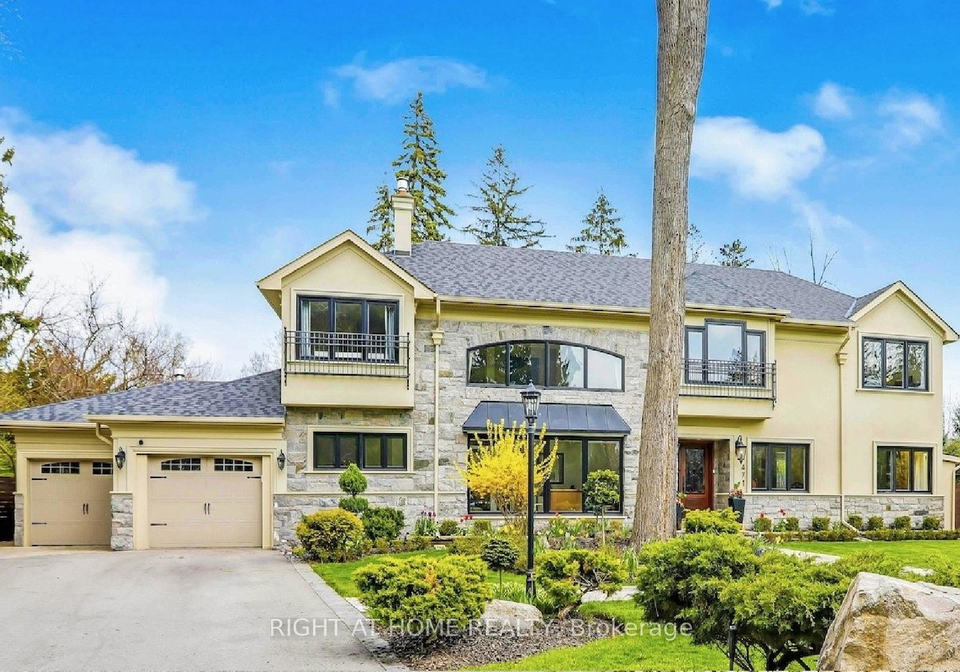 471-country-club-crescent-mississauga-ontario-w12944366